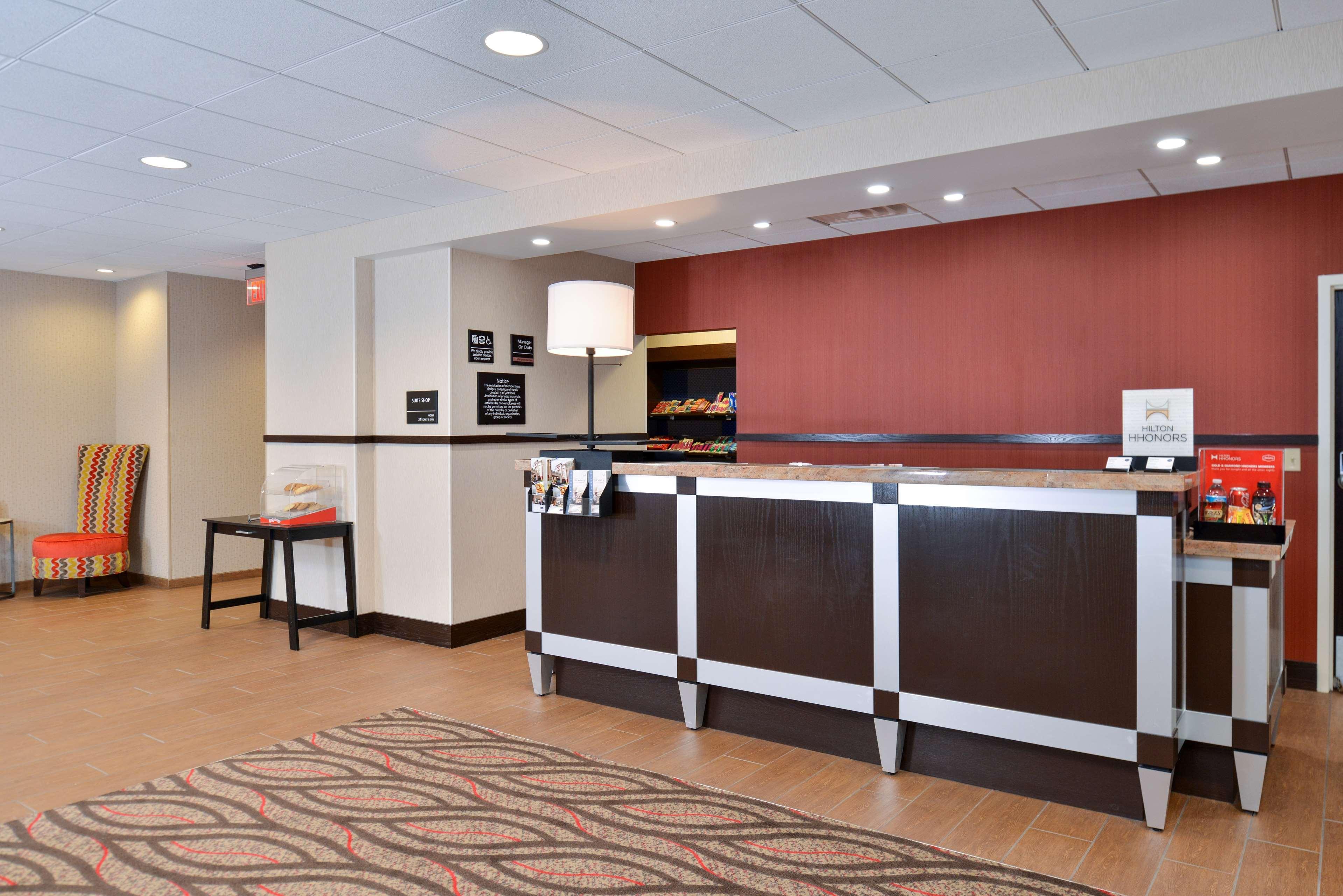 Hampton Inn & Suites California University-Pittsburgh Coal Center Exteriör bild