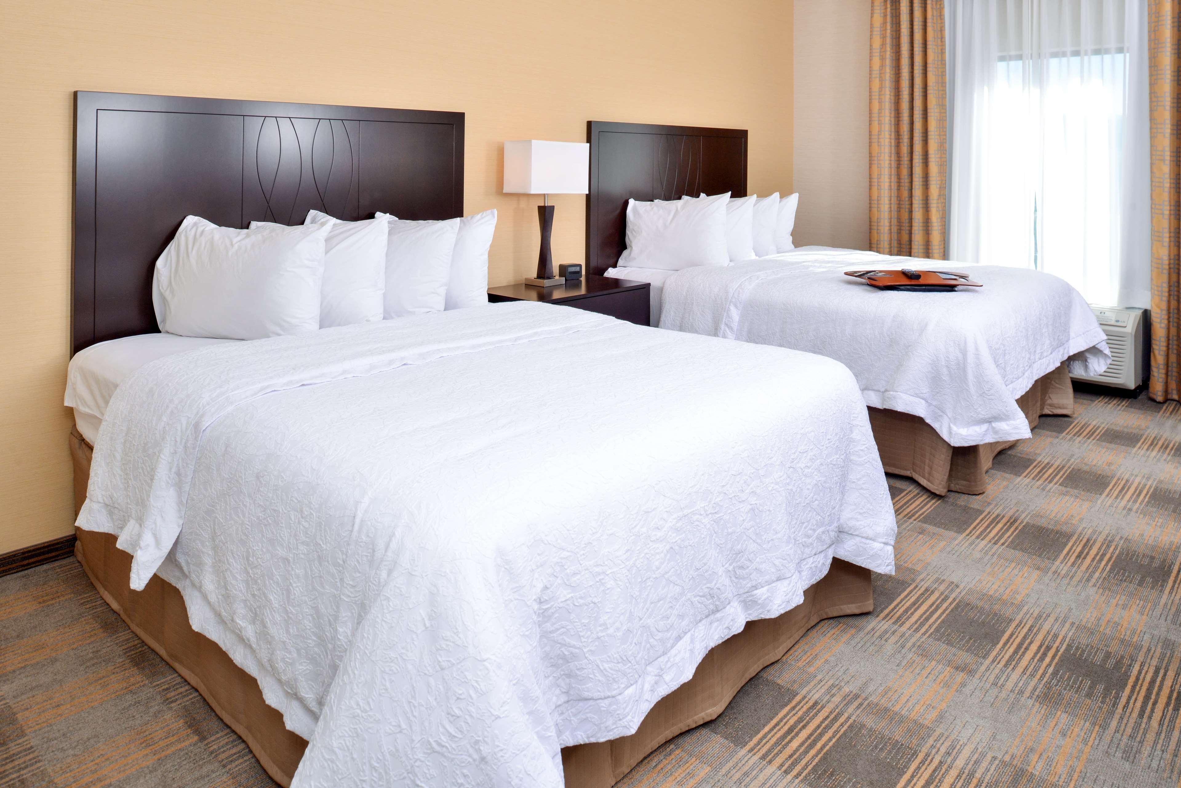Hampton Inn & Suites California University-Pittsburgh Coal Center Exteriör bild