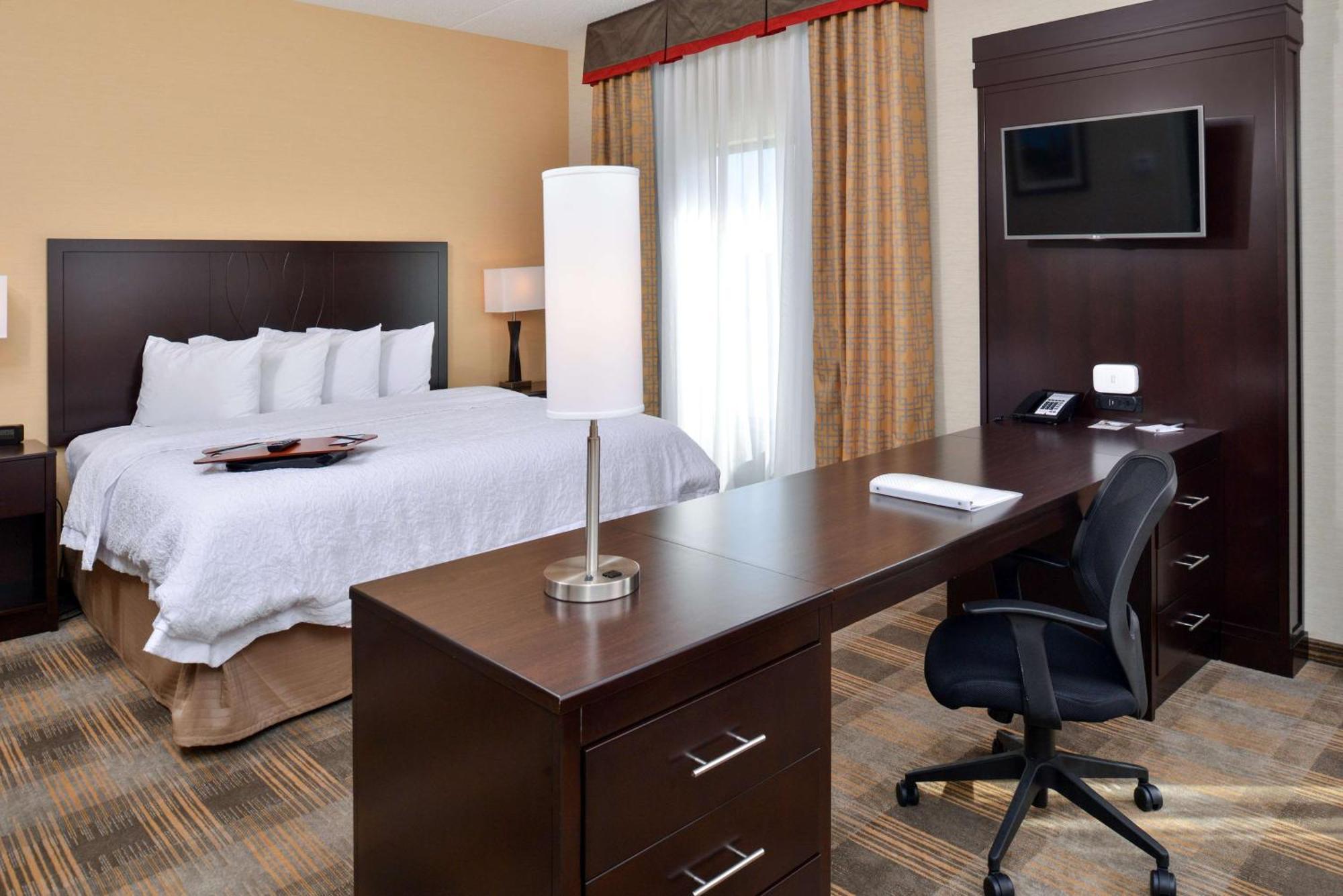 Hampton Inn & Suites California University-Pittsburgh Coal Center Exteriör bild