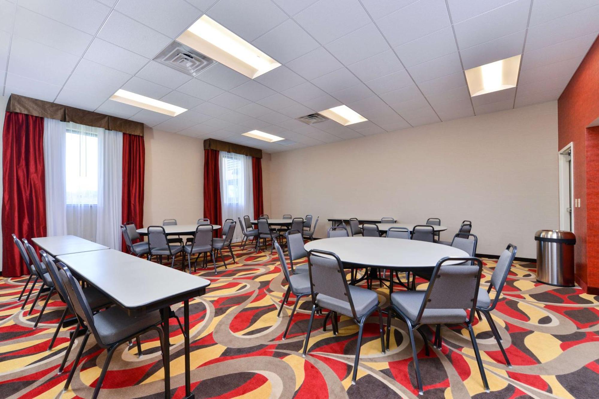 Hampton Inn & Suites California University-Pittsburgh Coal Center Exteriör bild