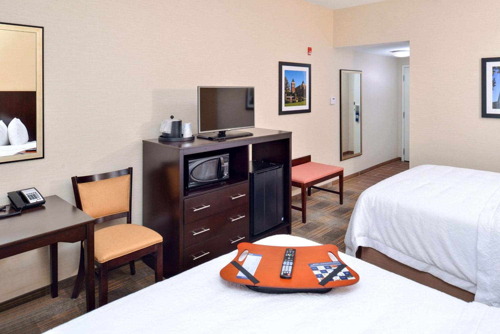Hampton Inn & Suites California University-Pittsburgh Coal Center Exteriör bild